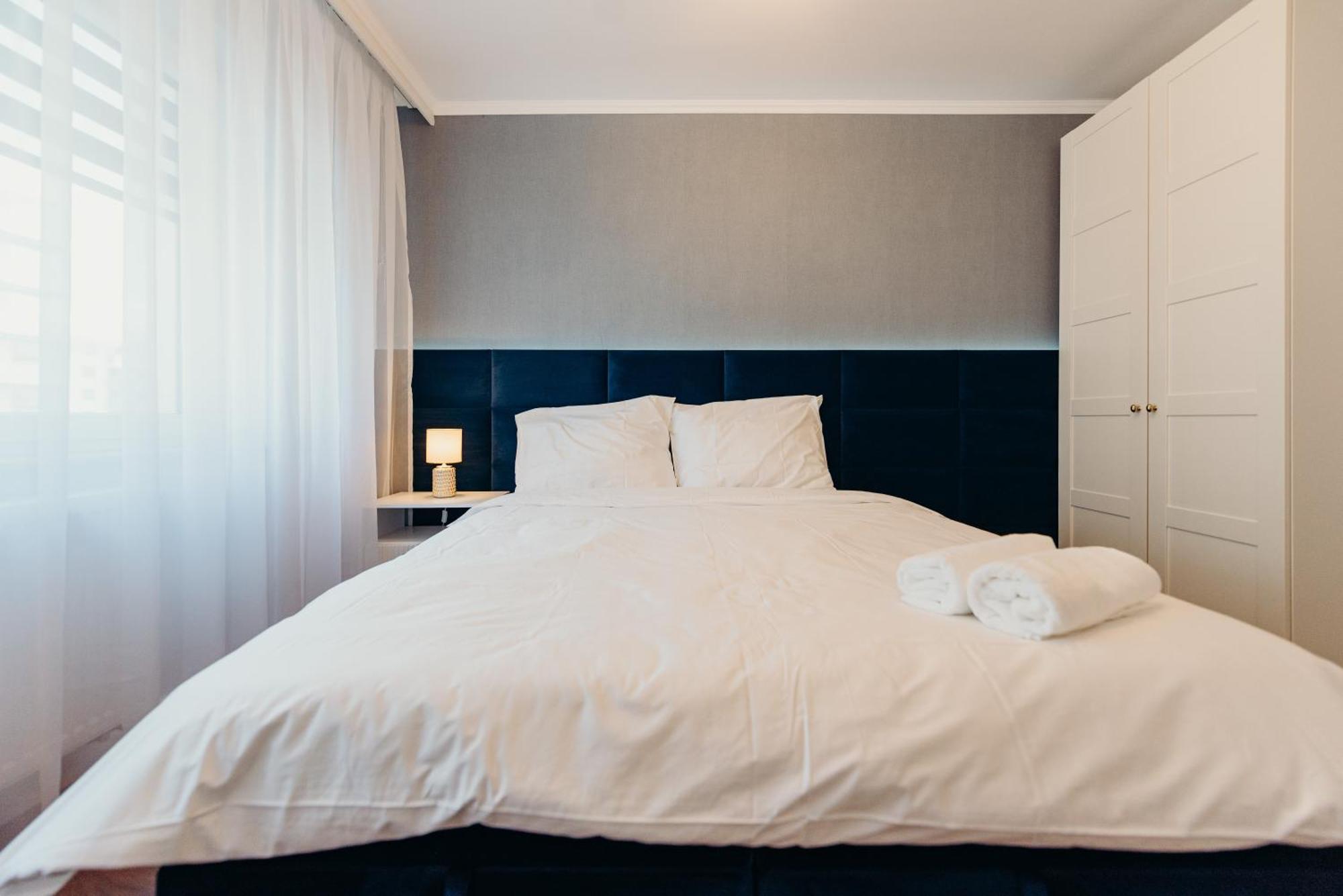 3 Bedrooms Premium Bella Blue For 8 Guests With Ac And Free Out Side Parking Ряшів Екстер'єр фото